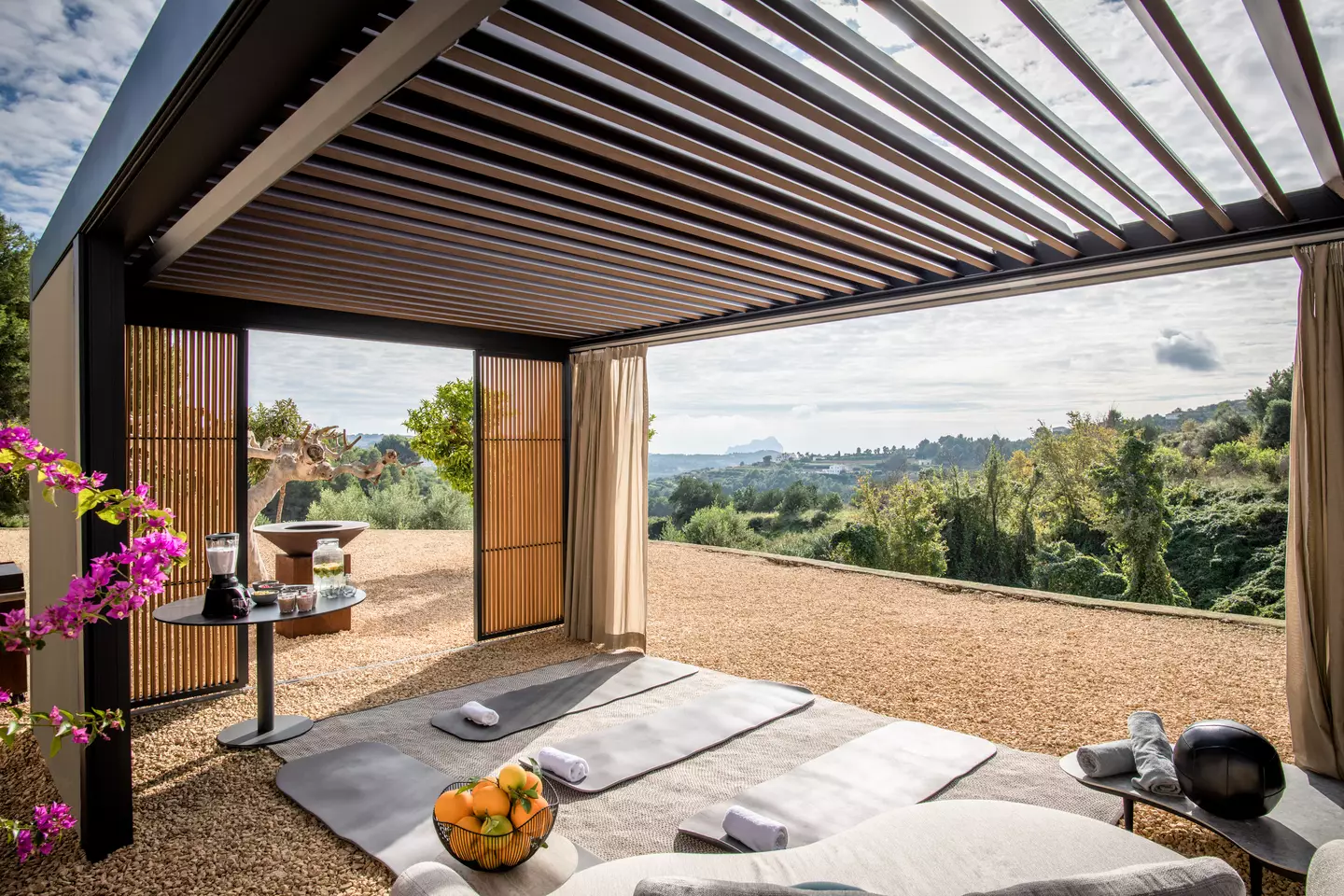 Renson Camargue Series Pergola Product Info